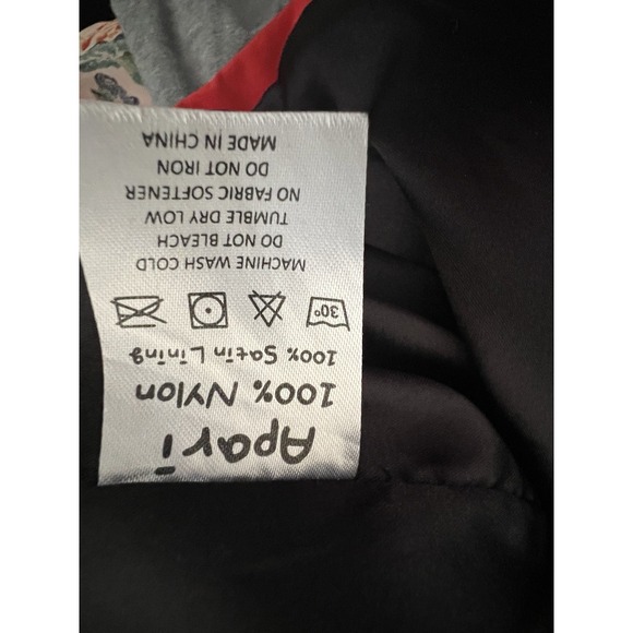 Apari Japanese Anime Jacket Pullover Locus Large Red Art To Wear Nylon Satin - Picture 11 of 11